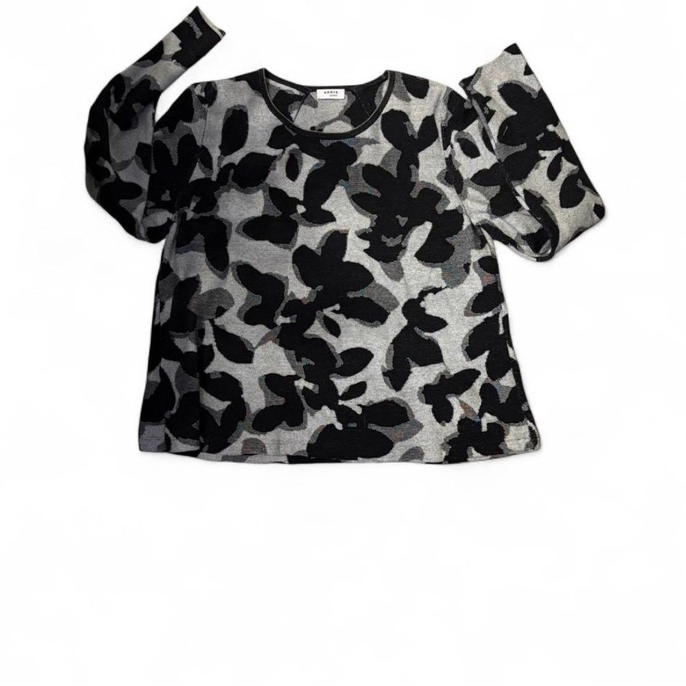 Akris Punto Black and Gray Floral Long Sleeve Top Silk blend
